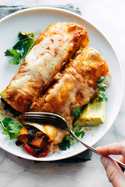 https://chefling.in/cdn/shop/files/Vegetarian-Enchiladas-on-Plate_400x.jpg?v=1696326547